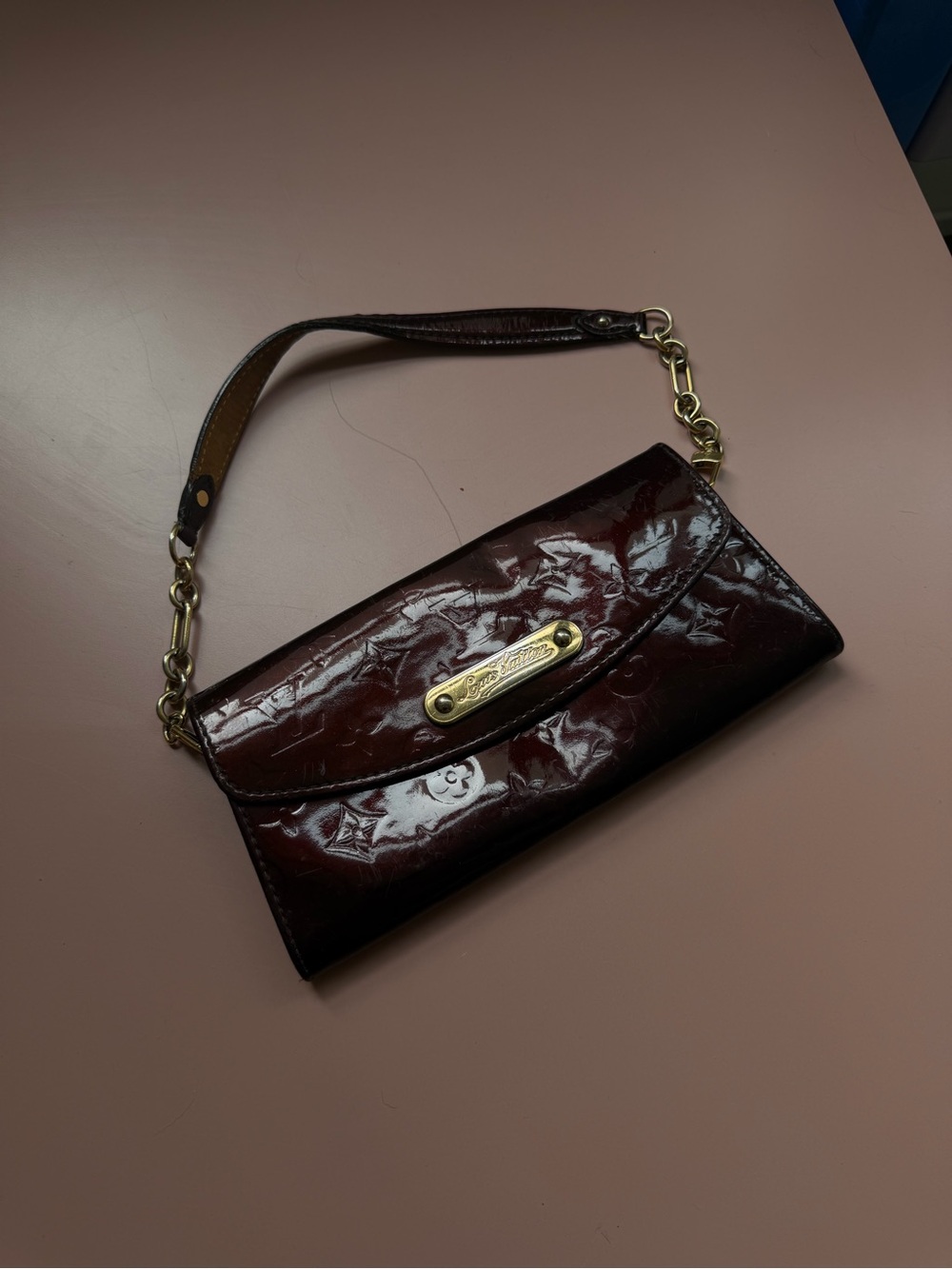 Louis Vuitton Burgundy Vernis Monogram Wristlet Clutch with Gold Nameplate - Picture 3 of 7